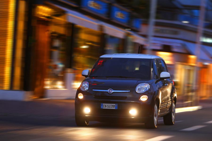  Fiat 500L 1.6 MJT 2013 года  (фото 39 из 47)